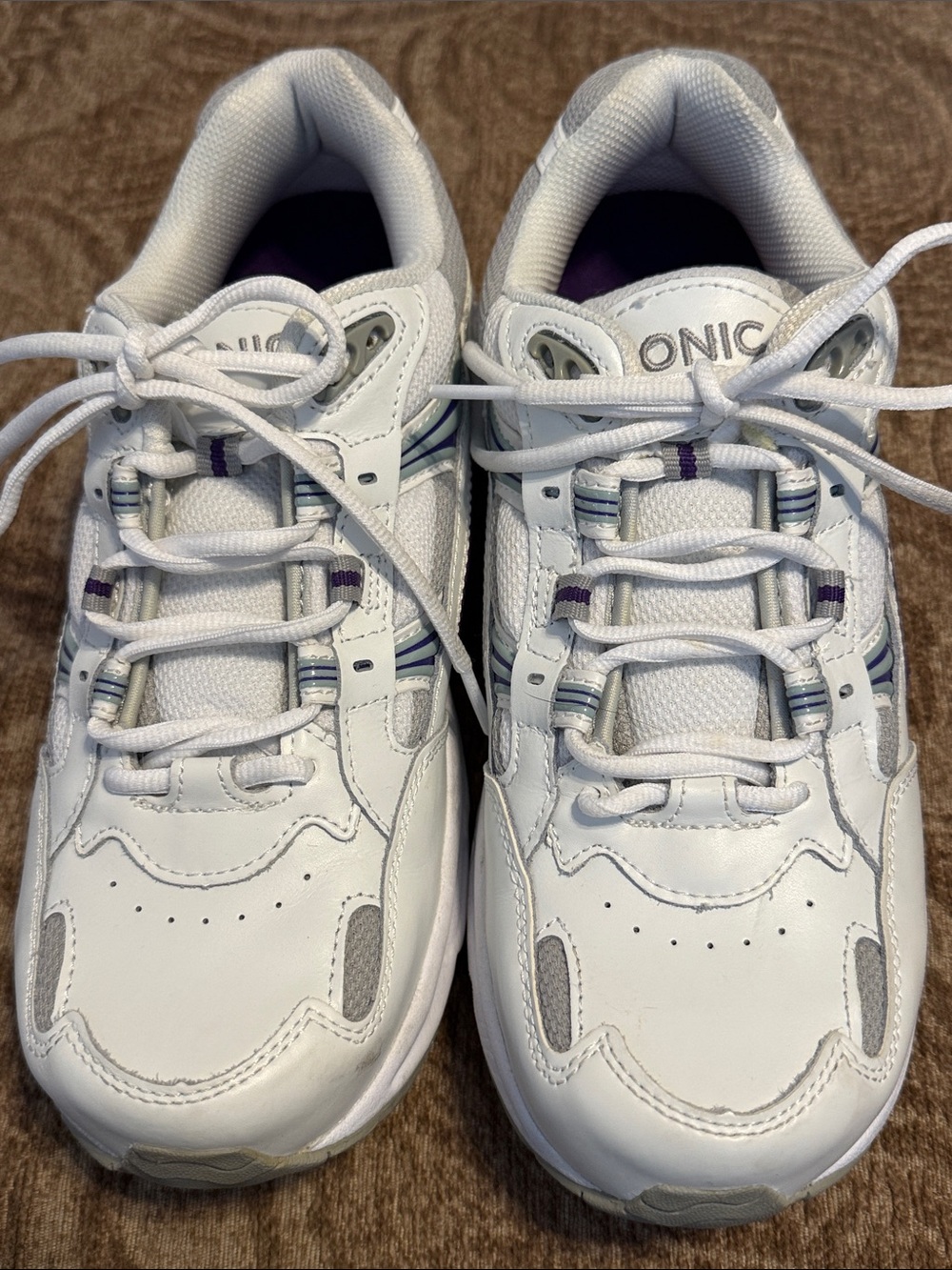 Vionic Walkers Women’s 8.5 m